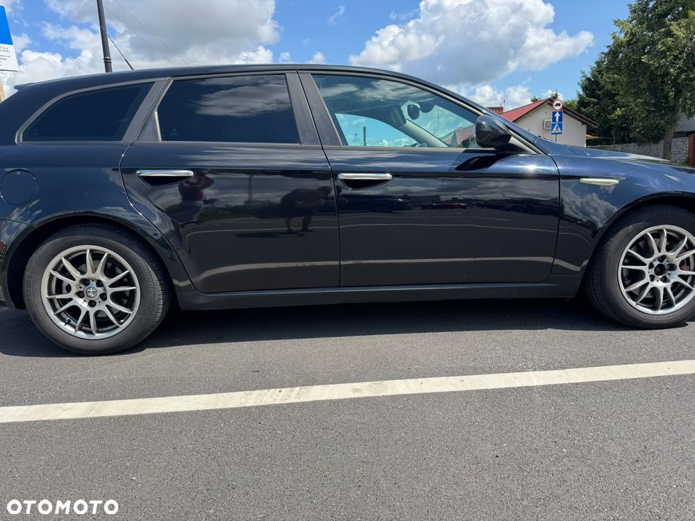 Alfa Romeo 159 1.9 JTDM 16V DPF Automatik Distinctive - 4