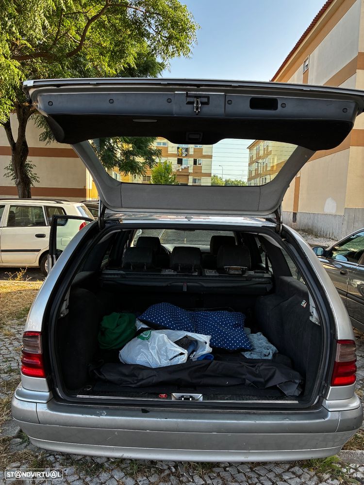 Mercedes-Benz E 220 - 17