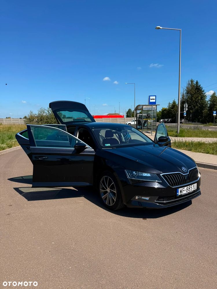 Skoda Superb 2.0 TDI Ambition - 8