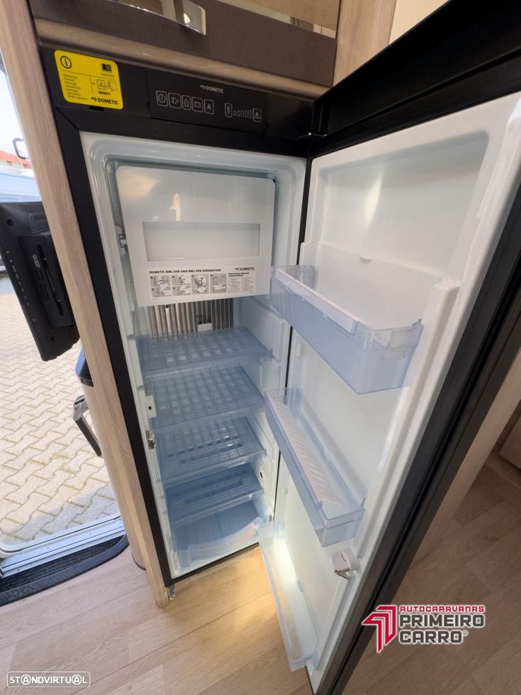 Rapido Serie 8F 880F cama central e basculante - 16