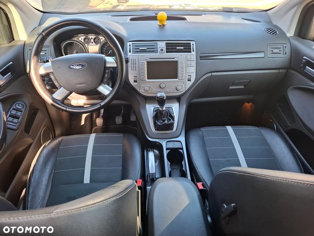 Ford Kuga 2.0 TDCi 4x4 Titanium - 11