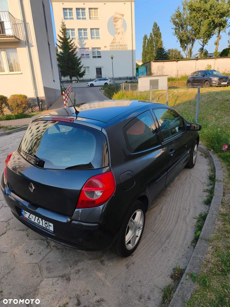 Renault Clio - 3
