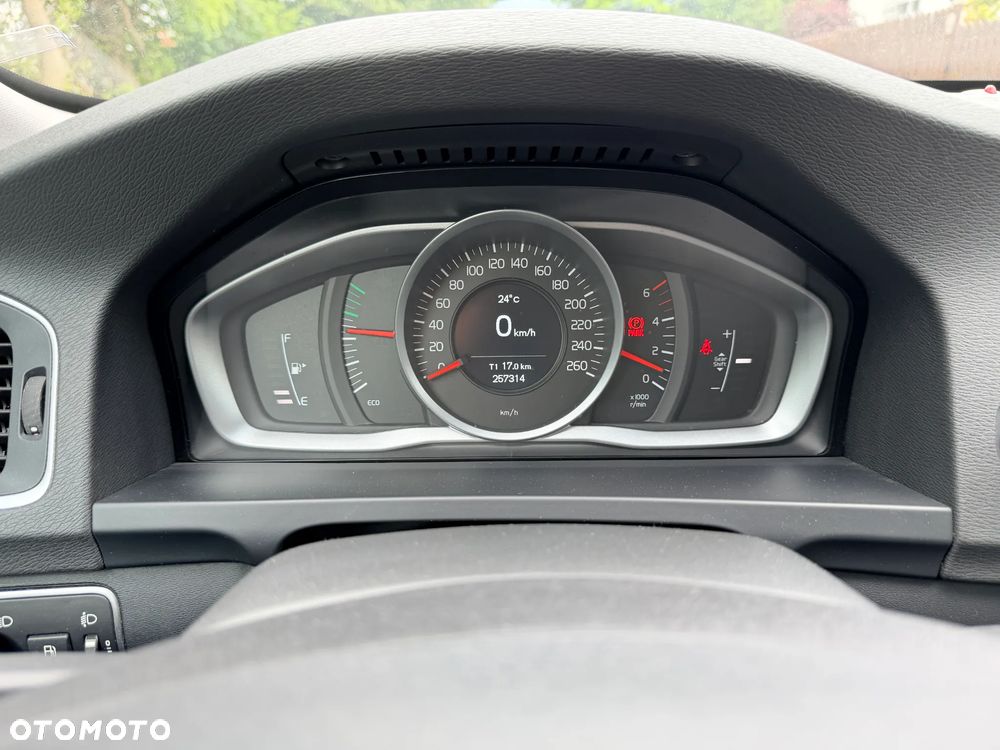 Volvo V60 D2 Drive-E Kinetic - 17