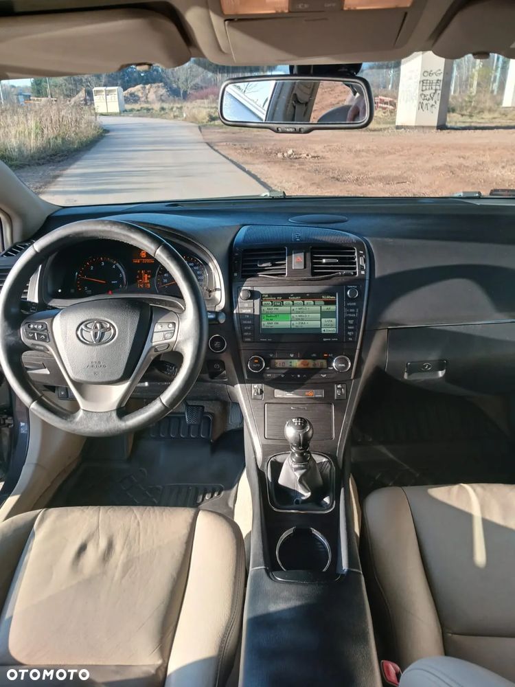 Toyota Avensis 2.2 D-CAT Prestige NAVI - 8
