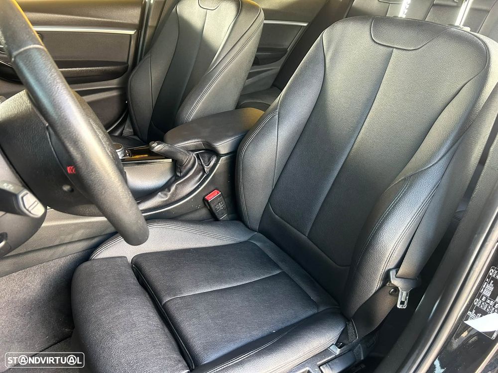 BMW 318 d Sport Line - 38
