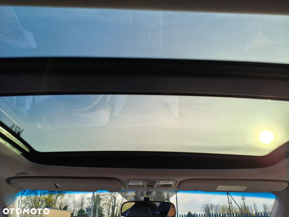 Hyundai Veloster 1.6 Premium - 30