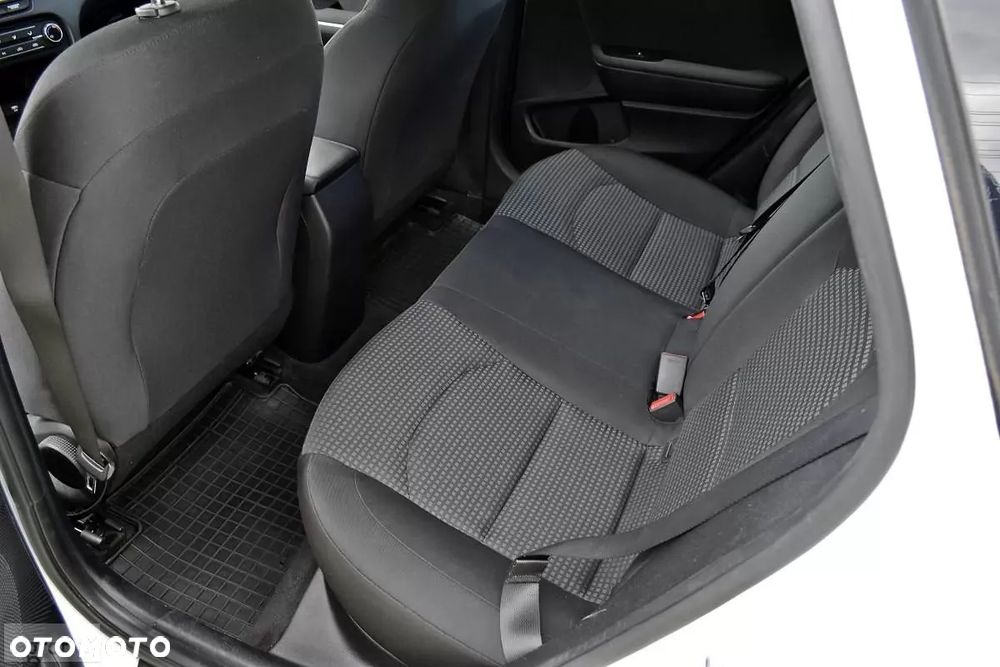 Kia Ceed 1.0 T-GDI M - 17