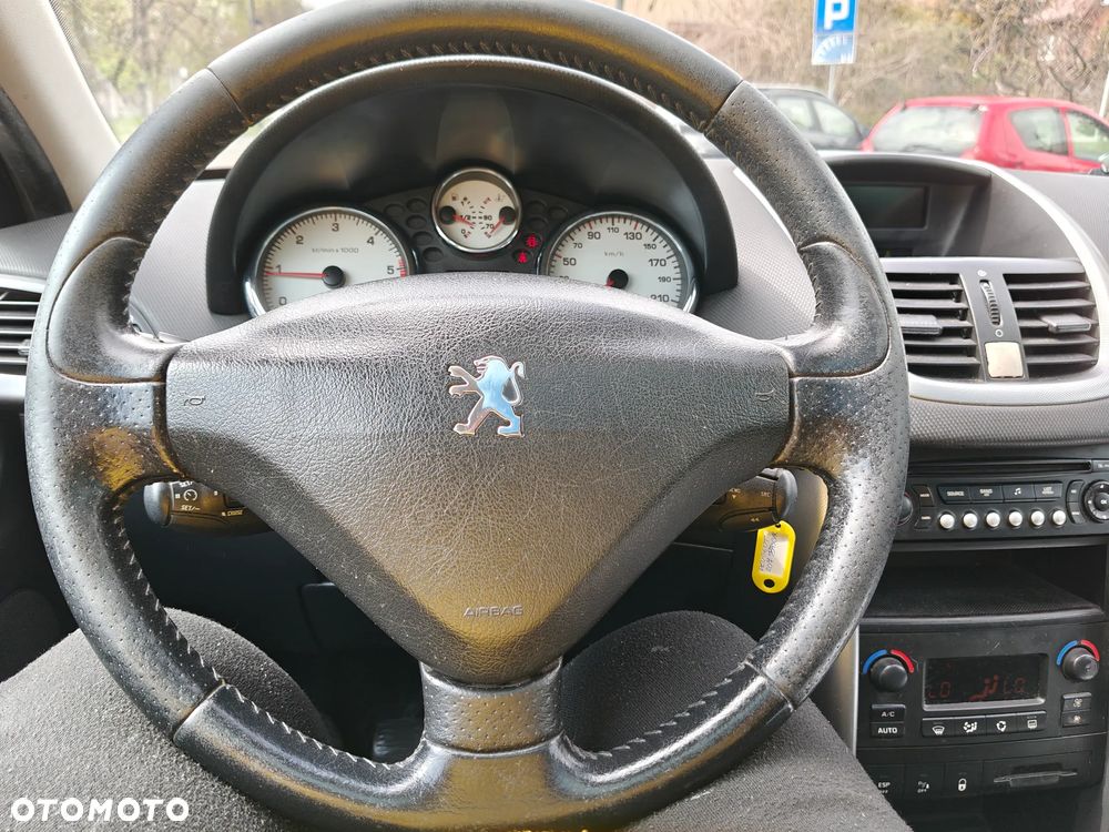 Peugeot 207 110 HDi FAP (Blue Lion) Sport - 20