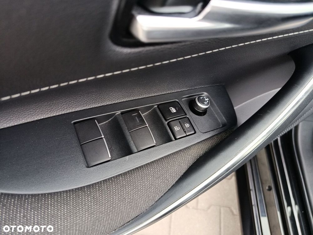 Toyota Corolla 1.8 Hybrid Comfort - 20