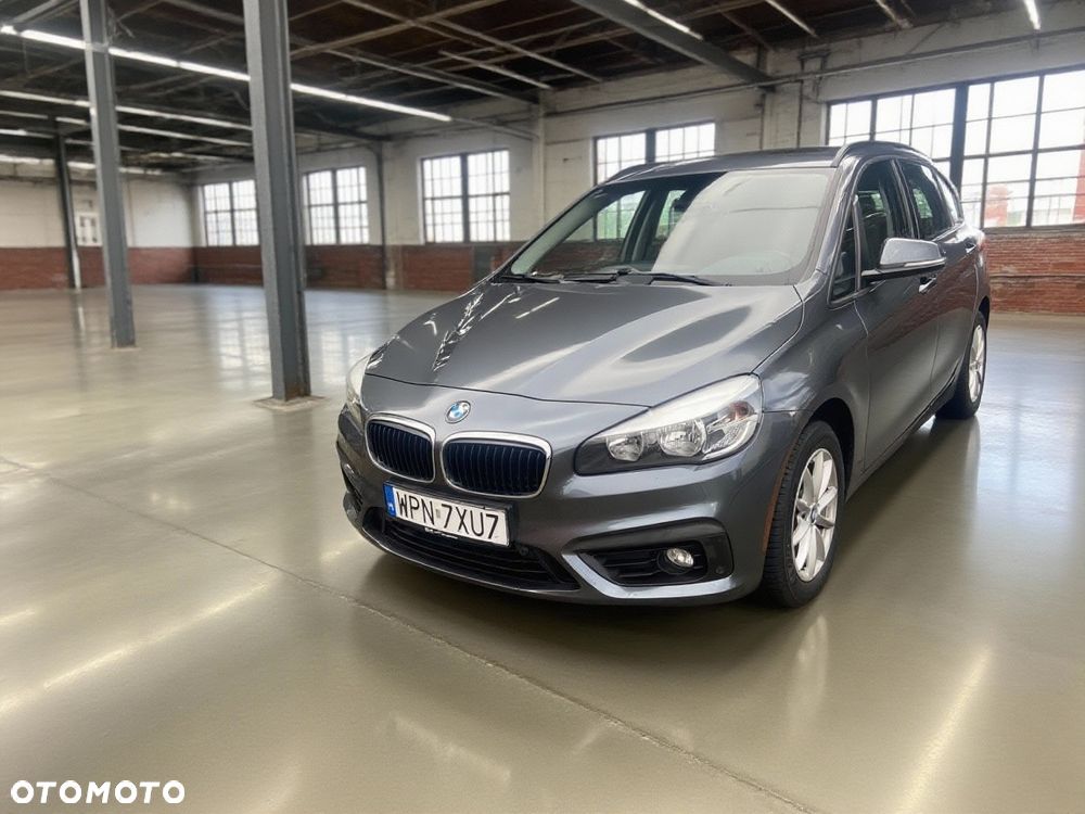 BMW Seria 2 218i - 5