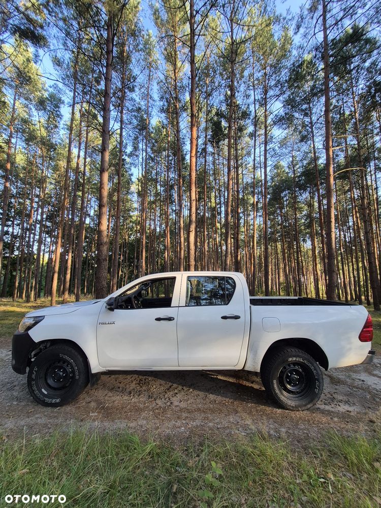 Toyota Hilux - 5