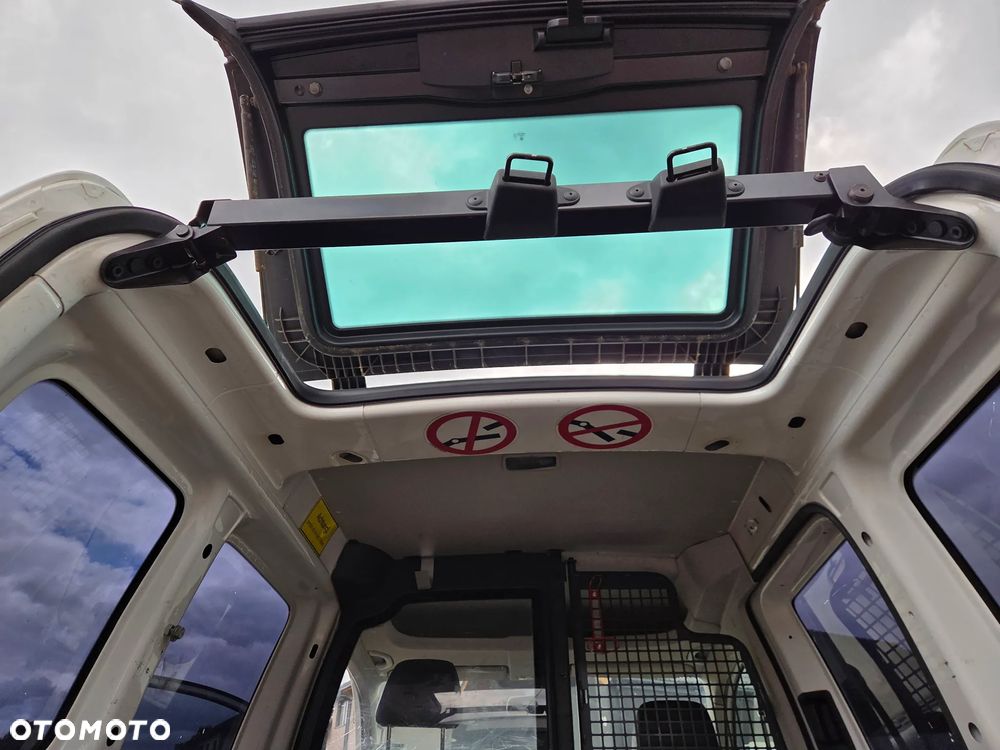 Volkswagen Caddy - 11