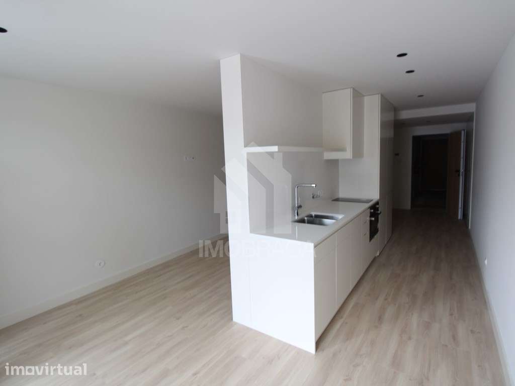 Arrendamento T0+1 Novo - Centro da Cidade - Grande imagem: 2/21