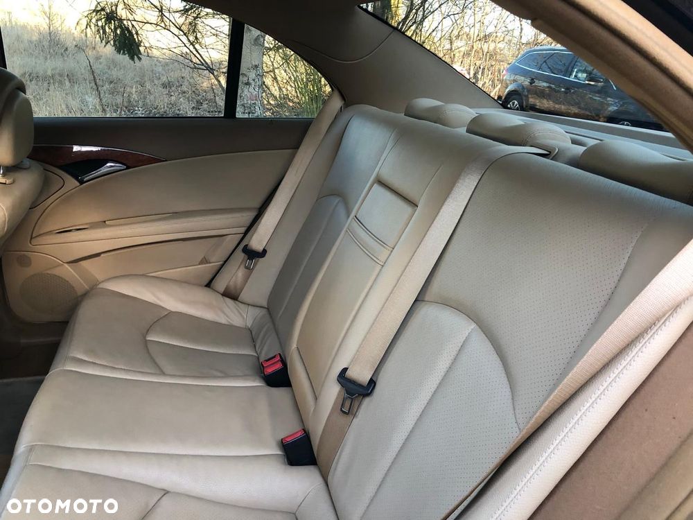 Mercedes-Benz Klasa E 280 CDI 4Matic Automatik Avantgarde DPF - 15