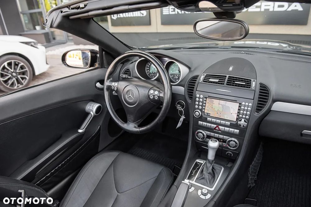 Mercedes-Benz SLK 300 7G-TRONIC - 24