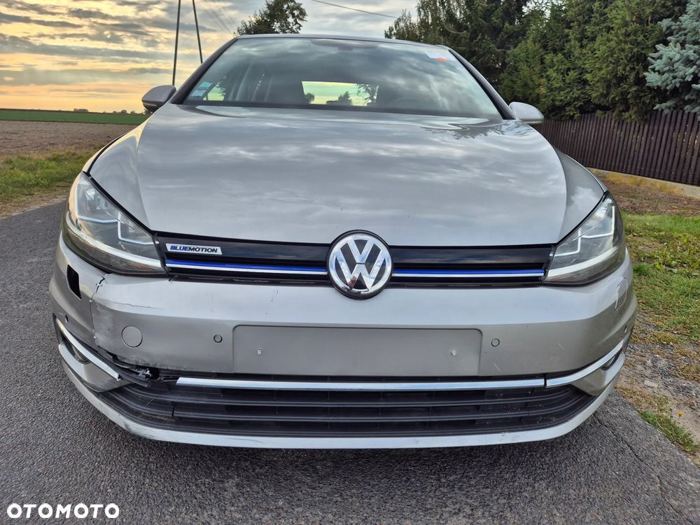 Volkswagen Golf 1.5 TSI BlueMotion ACT DSG Comfortline - 19