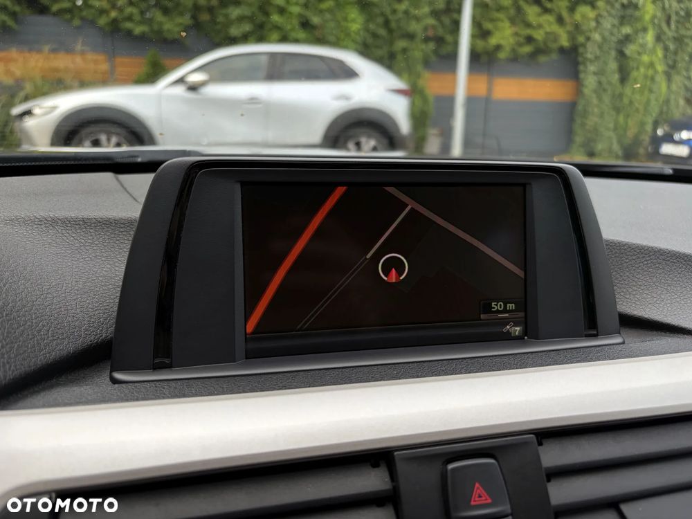 BMW Seria 3 320d Advantage - 27