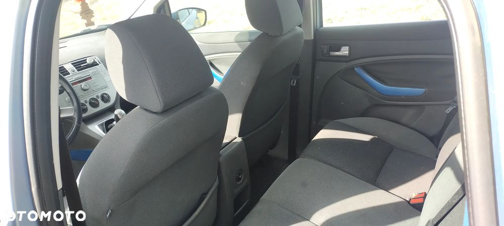 Ford Kuga 2.0 TDCi 2x4 Trend - 6