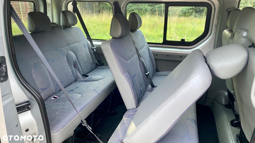 Renault Trafic Passenger Expression - 19
