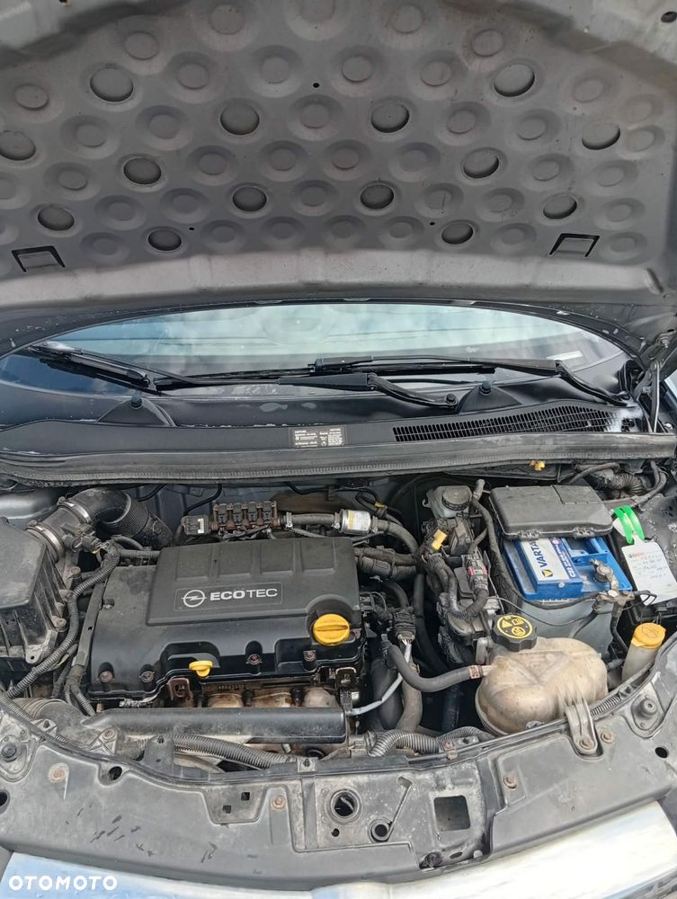 Opel Corsa 1.2 16V 111 - 8