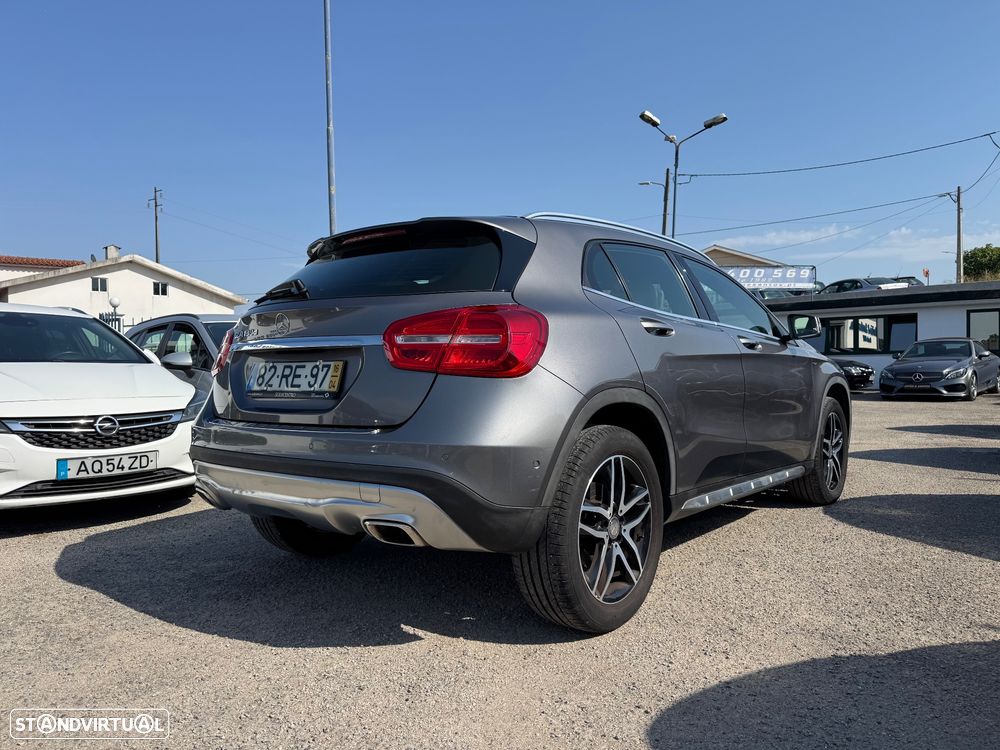 Mercedes-Benz GLA 180 d Urban - 30