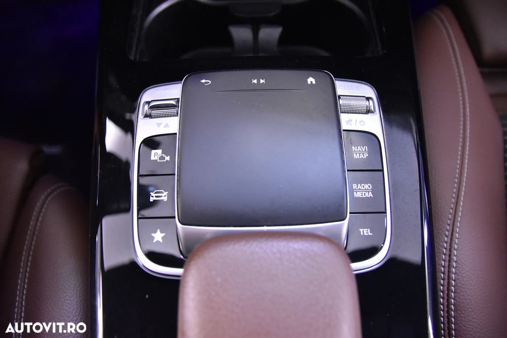 Mercedes-Benz A 200 7G-DCT - 16