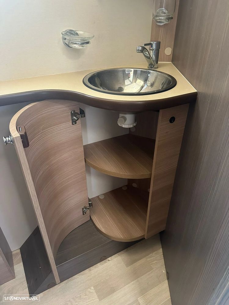 Rapido Serie 6F 691 cama central - 48