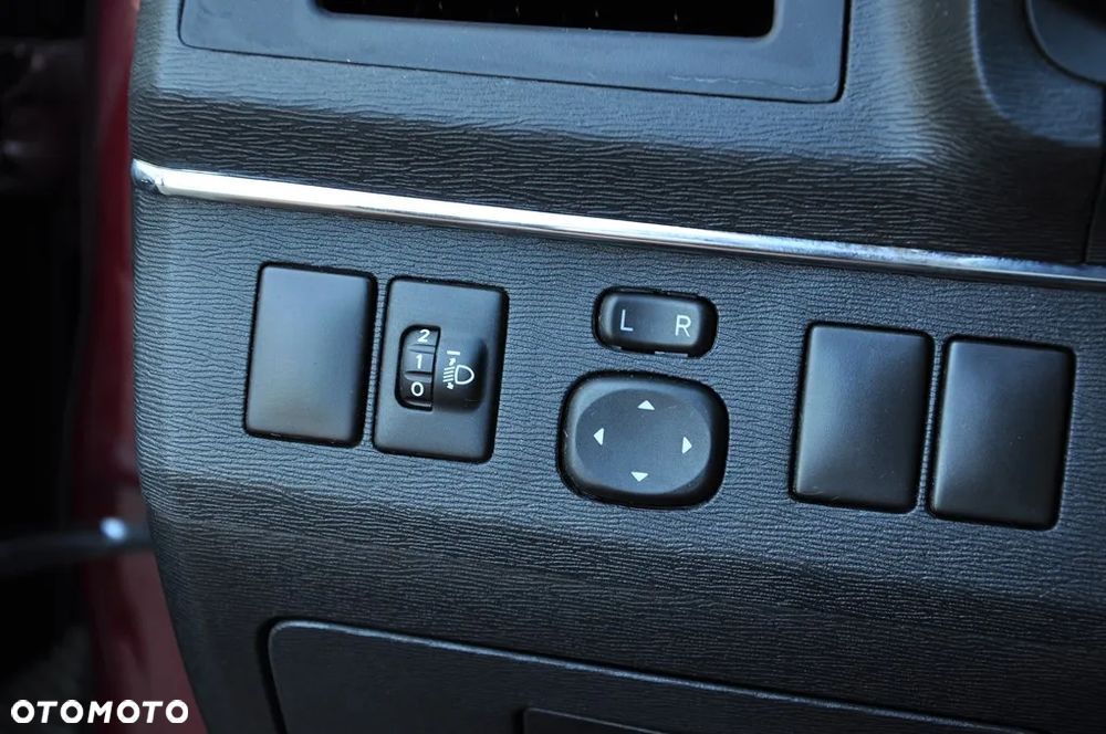 Toyota Avensis 1.6 Active - 40