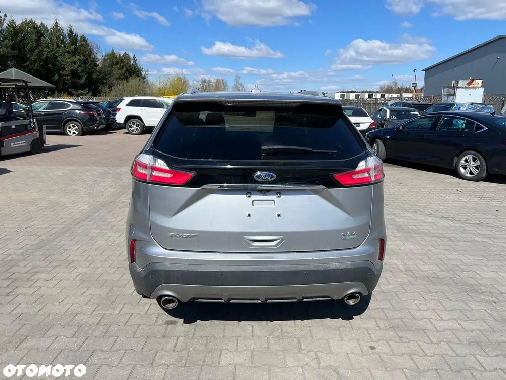 Ford Edge - 3