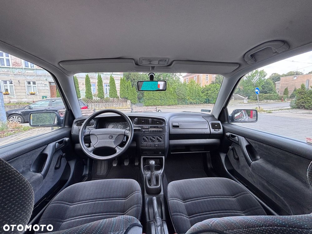 Volkswagen Jetta - 6
