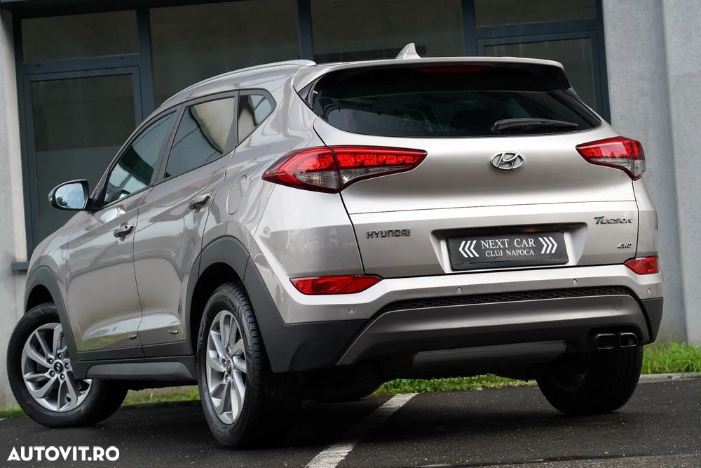 Hyundai Tucson 2.0 CRDI 4WD Automatik Style - 4