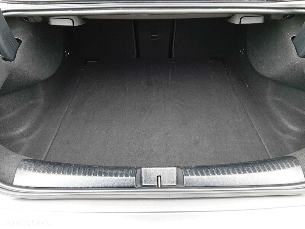 Mercedes-Benz CLA 200 mHEV AMG Line 7G-DCT - 31