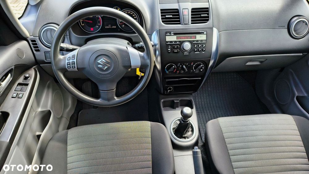 Suzuki SX4 - 21