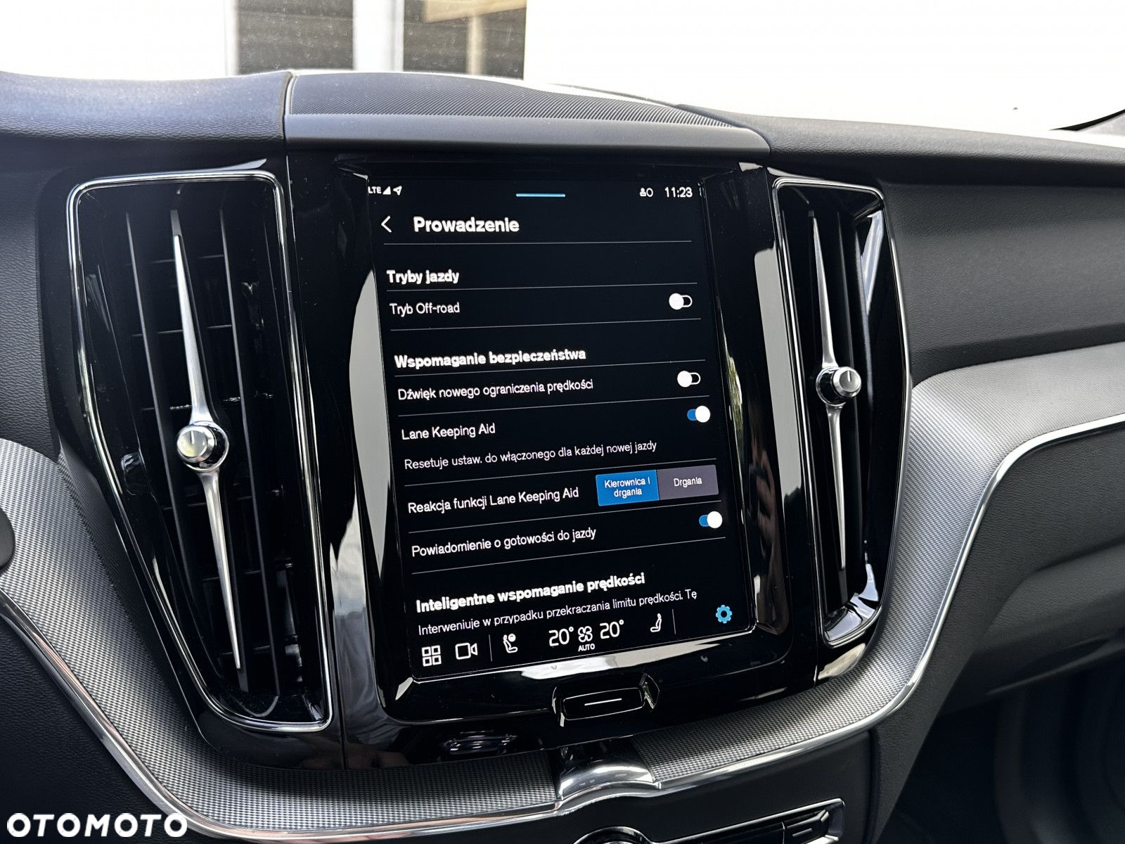 Volvo XC 60 - 33