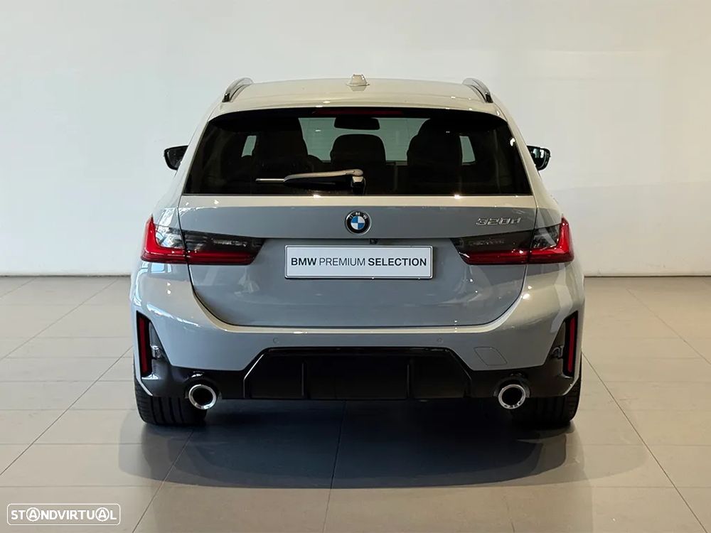BMW 320 d Touring Pack Desportivo M Auto - 5