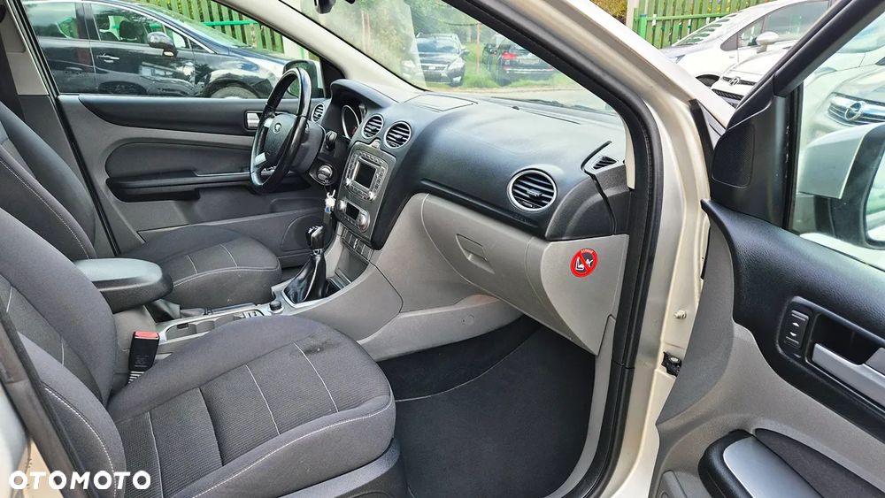 Ford Focus 1.8 FF Platinium X - 35