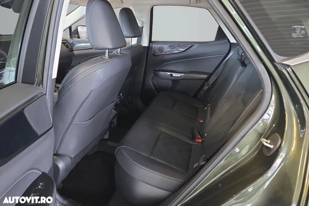 Lexus Seria NX 450h+ E-FOUR Executive - 12