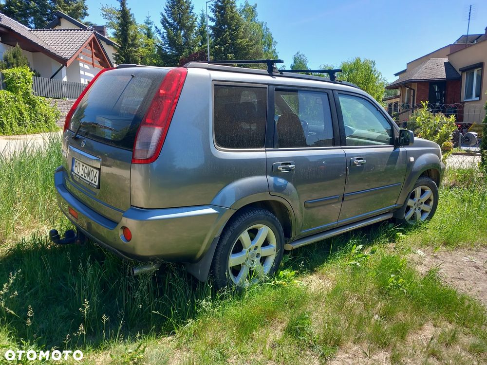 Nissan X-Trail 2.5 4x4 Elegance - 5