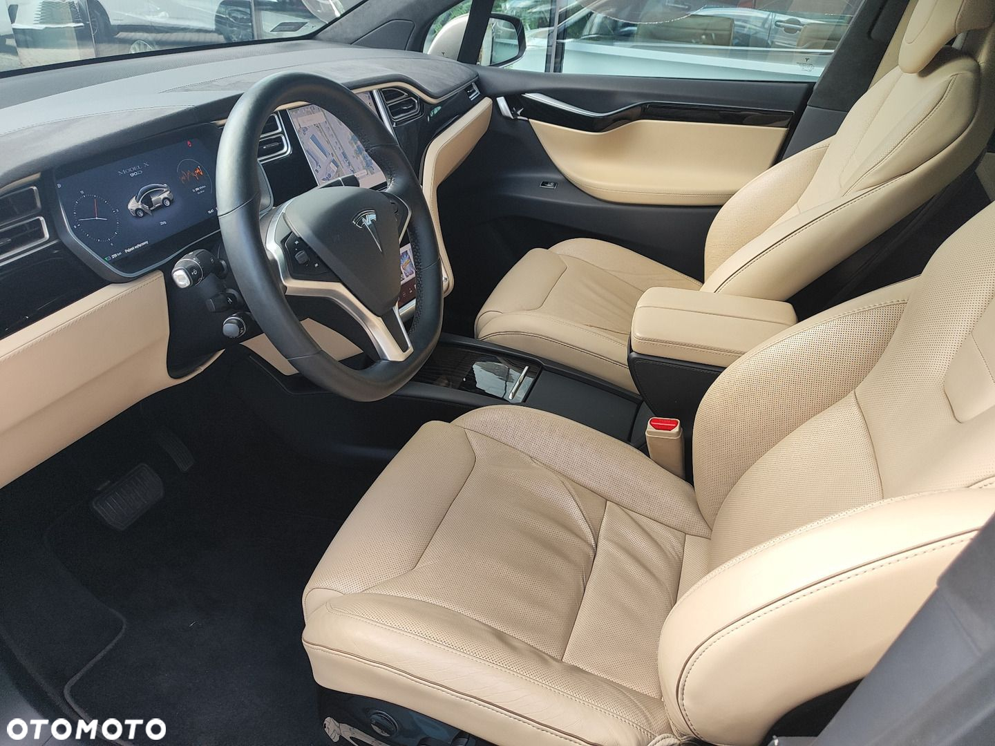 Tesla Model X 90 D - 22