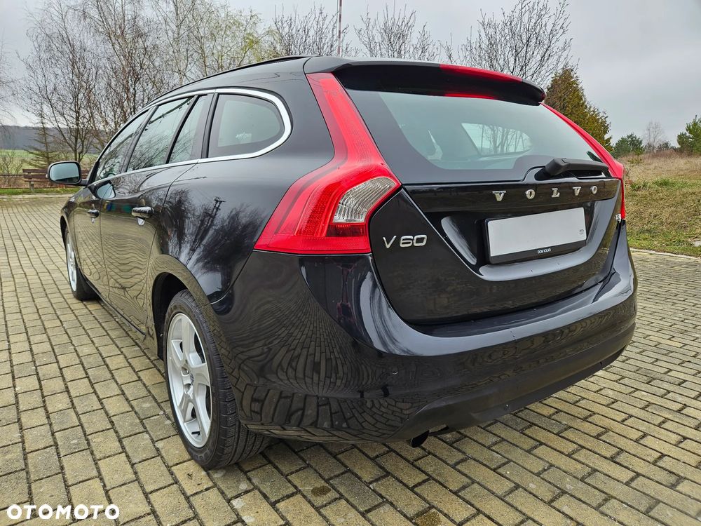 Volvo V60 D2 Kinetic - 11