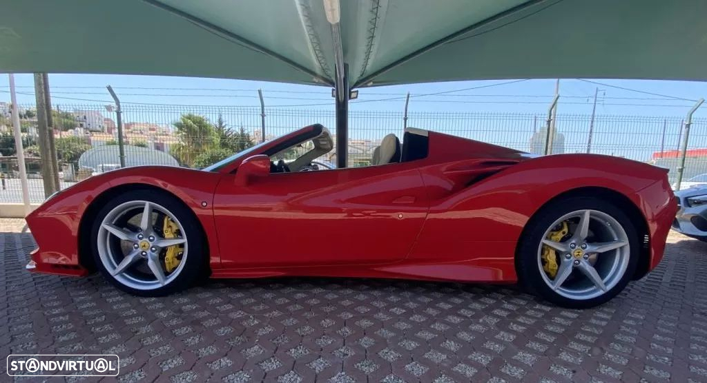 Ferrari F8 Tributo Spider - 6