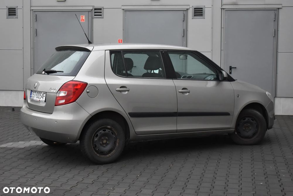 Skoda Fabia - 4