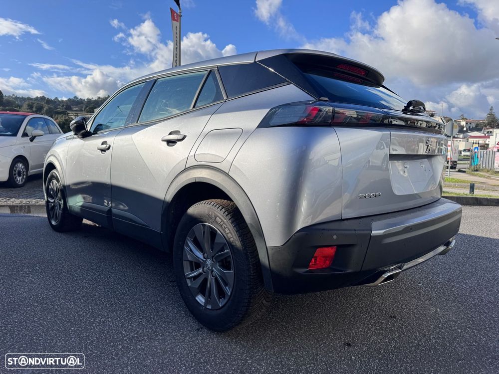 Peugeot 2008 1.2 PureTech Active EAT8 - 4