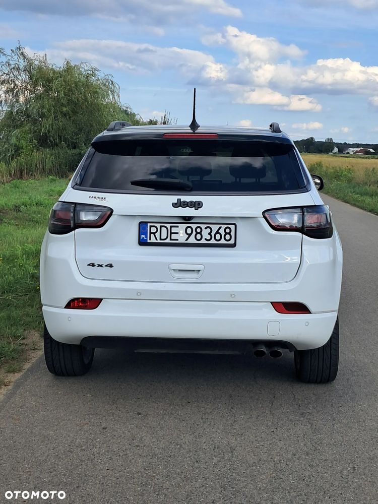Jeep Compass - 25