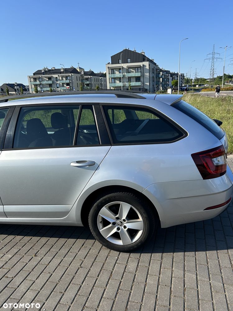 Skoda Octavia 1.6 TDI Ambition - 6