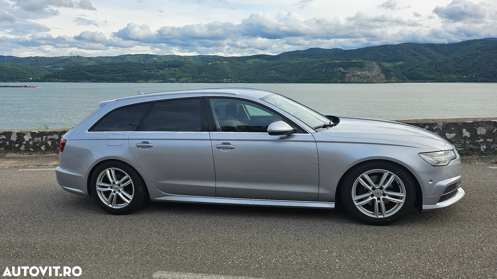 Audi A6 Avant 2.0 TDI Ultra DPF S tronic - 3