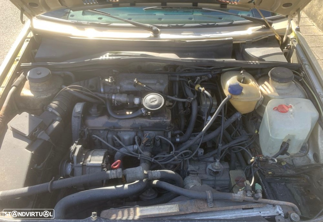 VW Jetta 1.6 CL - 9