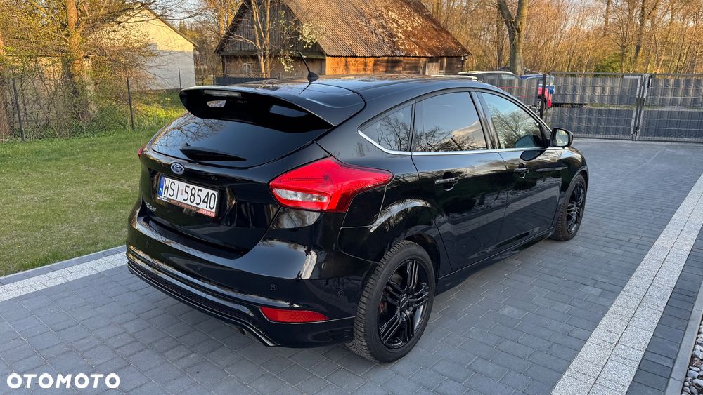 Ford Focus 2.0 TDCi ST PowerShift - 3