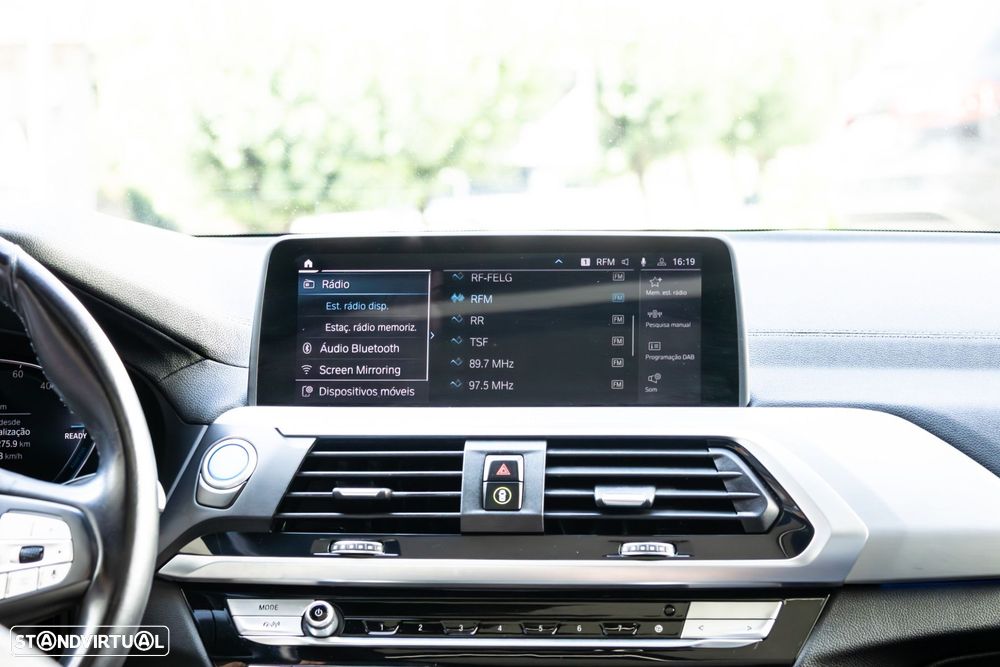 BMW iX3 Inspiring - 38