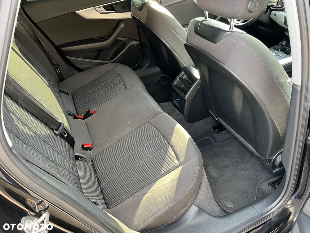 Audi A4 Avant 35 TDI S tronic - 11